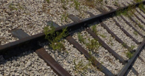Dormente ferroviário de plástico desenvolvido pela USP é alternativa sustentável