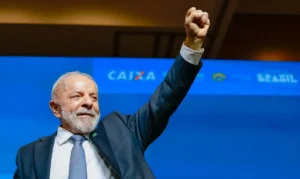 Lula cobra Zema por R$ 3,5 bilhões parados em obras de prevenção contra enchentes e critica descaso com pobres