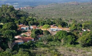 Igatu: A Machu Picchu Brasileira das Ruínas de Pedra e Sabor