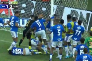 Quebra-pau generalizado marca final do Campeonato Mineiro 2026