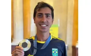 Empate eletrizante na final do Cearense: Fortaleza e Ceará deixam tudo para o jogo da volta