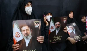 Resistência Iraniana Pressiona EUA a Encerrar Conflito: Mudança de Regime em Teerã Fora de Alcance?