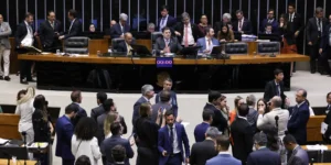 Congresso analisará veto de Lula ao PL da Dosimetria em 30 de abril