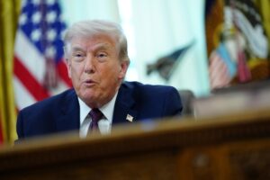 Resgate audacioso: Trump celebra salvamento de piloto americano após incidente no Irã