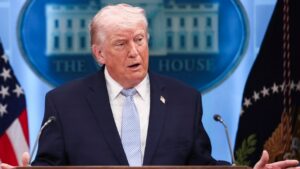 Vazamento de resgate no Irã: Trump promete prisão e intensifica busca por responsável