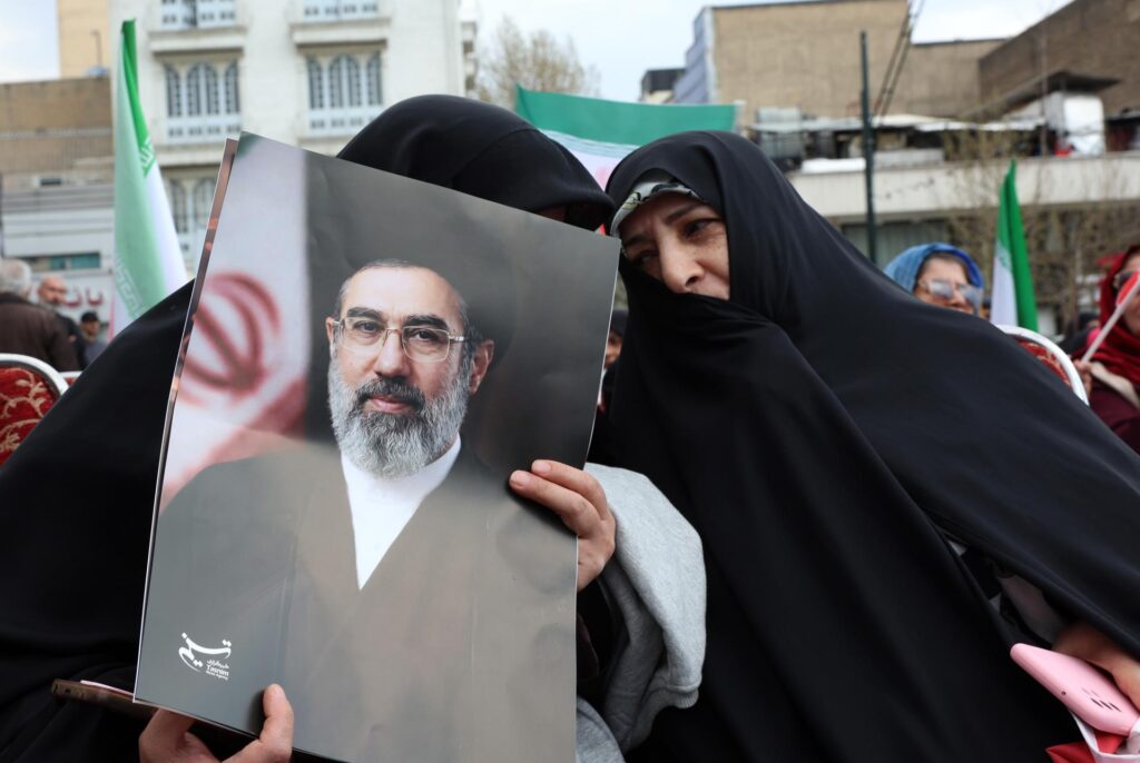 ABEDIN TAHERKENAREH/EFE/EPA )