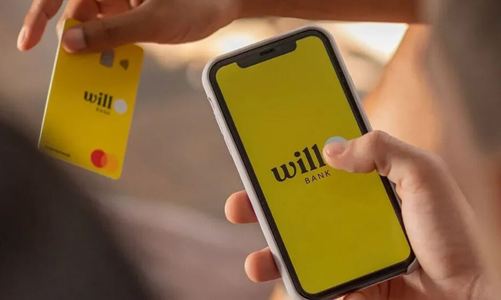 telefone, redes sociais ou aplicativos de mensagens para pedir dados ou senhas