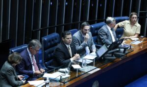 Senado aprova estágio como experiência profissional para jovens