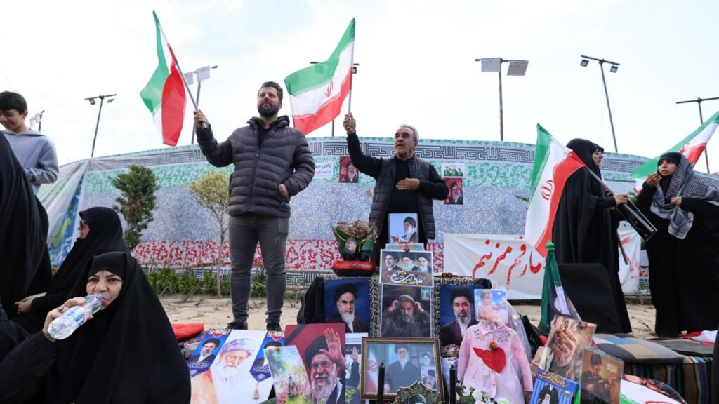 feira (8) (Foto: ABEDIN TAHERKENAREH/EFE/EPA )