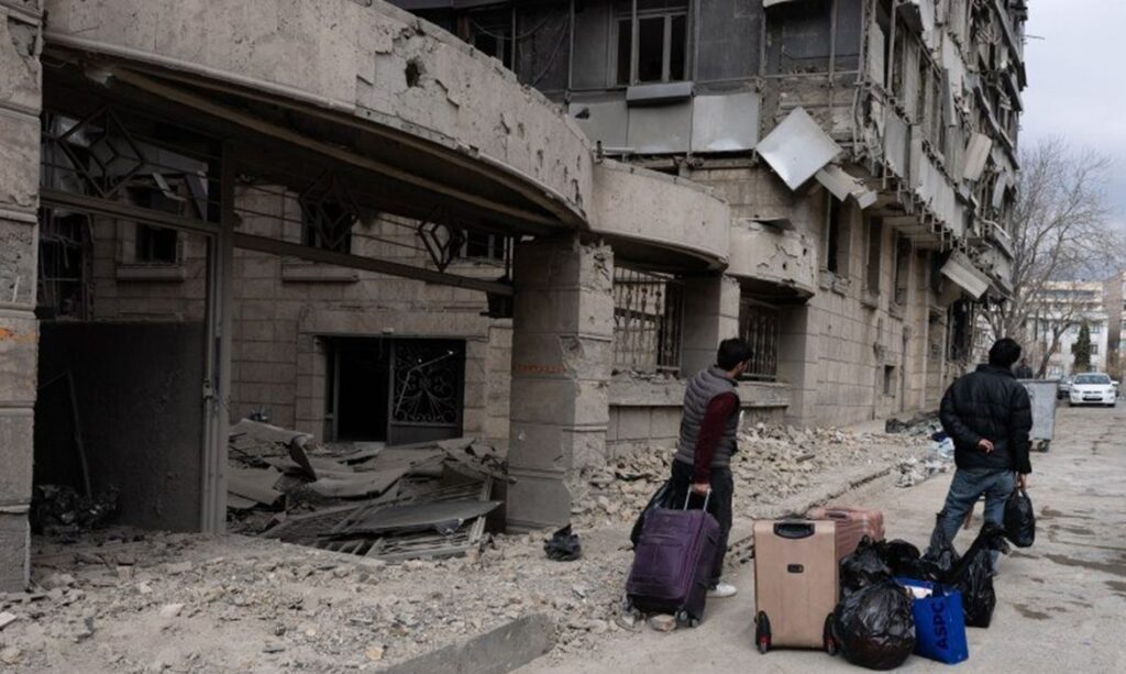 toda a noite em Islamabad, no Paquistão , segundo informações da agência Lusa. N