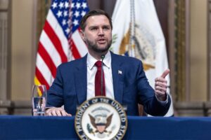 Vance aconselha papa Leão XIV a ter cautela em questões teológicas após críticas à política externa