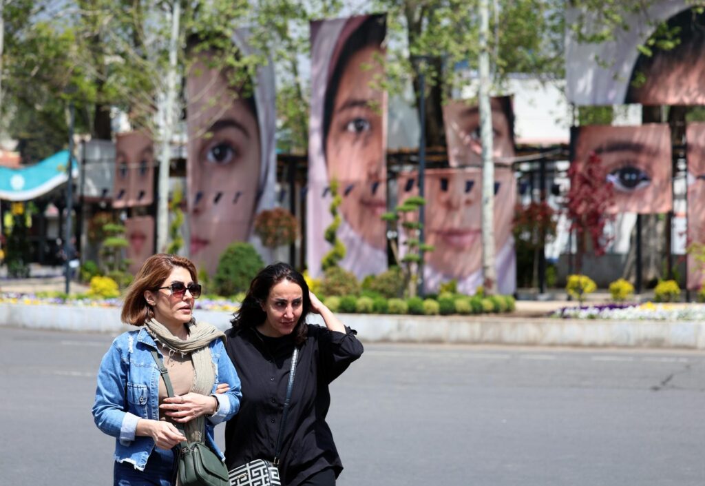 ABEDIN TAHERKENAREH/EFE/EPA )