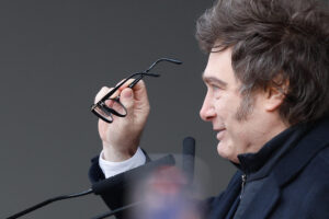 Javier Milei envia ao Congresso argentino proposta de reforma eleitoral e lei da Ficha Limpa