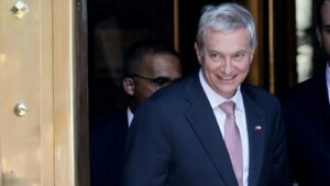 Kast formaliza reforma econômica para reduzir impostos e impulsionar o crescimento do Chile