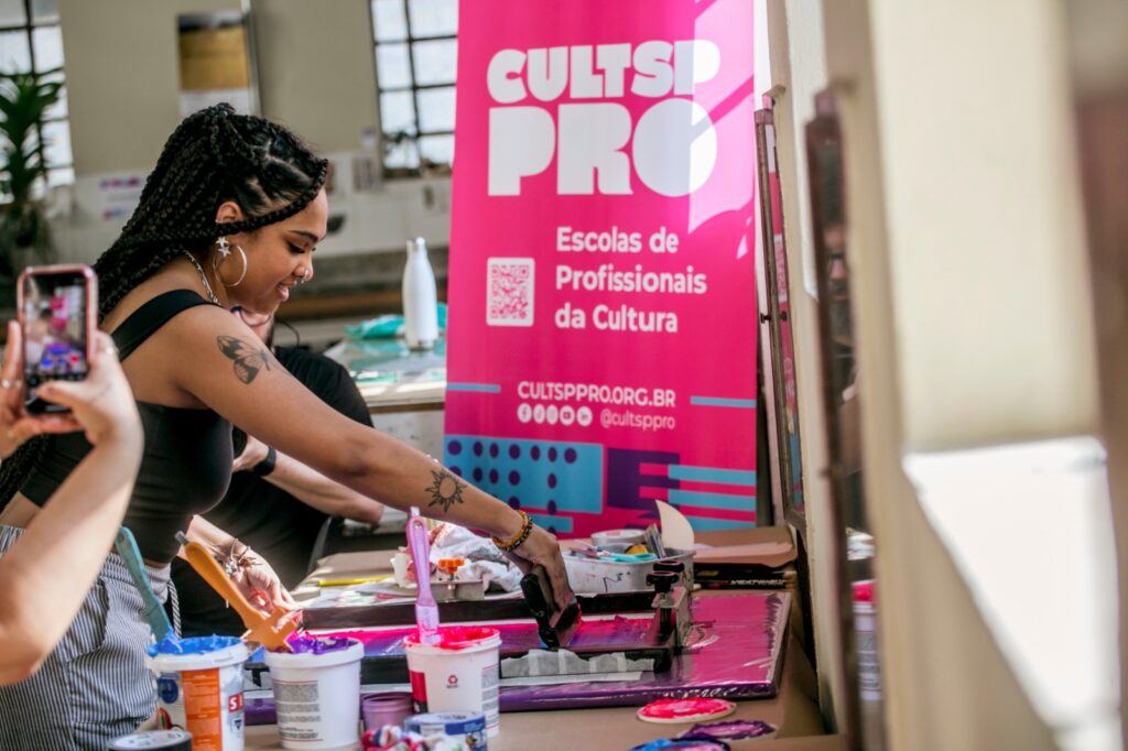 meio da iniciativa CULTSP PRO, lança mil vagas em cursos gratuitos que serão dis