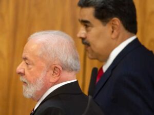 Congresso do PT defende retorno de Maduro e Lula alerta sobre ativismo digital