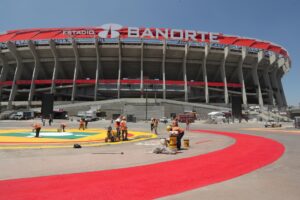 Preparação para a Copa do Mundo no México enfrenta desafios de segurança e infraestrutura