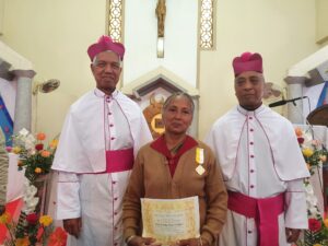 Professora de Bangladesh recebe honraria papal por formar gerações de religiosos