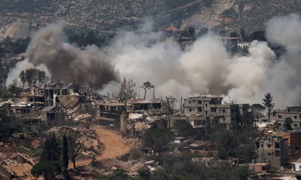 três semanas. O governo acrescentou que o pai da menina, que é libanês, também n