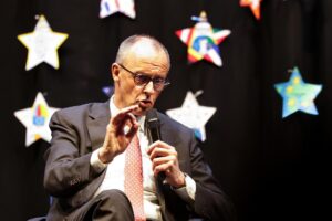 Chanceler alemão critica estratégia dos EUA e vê Irã ‘humilhando’ Washington em conflito