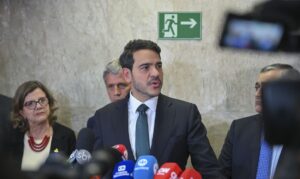 Jorge Messias comenta rejeição ao STF e reafirma respeito à soberania do Senado