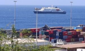 Hantavírus: evacuação de navio com surto é iniciada após mortes