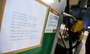 Diesel registra quarta queda semanal consecutiva e acumula recuo de 4,5% no país