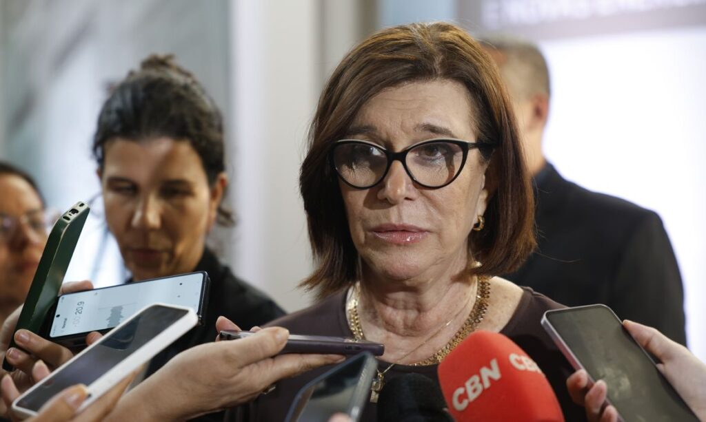 causa da guerra no Oriente Médio. Segundo a presidente da estatal, Magda Chambri