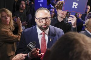 Aliado de Trump emite alerta a Joesley Batista após revelação de contato com Lula