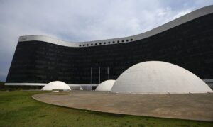 Inteligência artificial: o desafio crescente da desinformação nas eleições brasileiras
