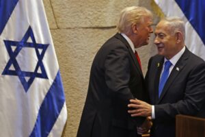 Trump endurece postura contra Irã e ameaça retomar ofensiva no Oriente Médio