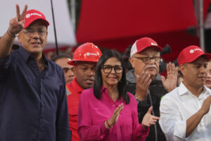 Libertação de prisioneiros políticos na Venezuela avança sob pressão dos EUA