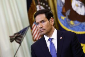 Marco Rubio declara Raúl Castro foragido e vê futuro incerto para acordo com Cuba
