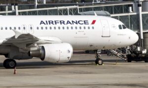 Justiça francesa condena Airbus e Air France por homicídio culposo no voo AF447 de 2009, após reverter decisão anterior.
