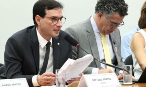 Proposta na Câmara visa reformar jornada de trabalho com fim da escala 6×1 e folga dominical