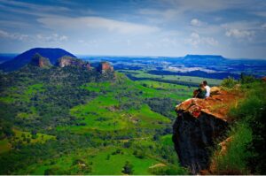 Guia de vida silvestre de SP celebra ecoturismo na Cuesta Paulista e Rio Grande