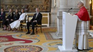 Papa Leão XIV pede reconciliação nacional em visita oficial à Espanha