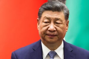 Xi Jinping reafirma aliança com Coreia do Norte em visita estratégica a Pyongyang