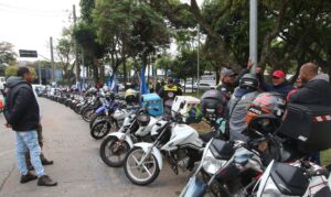 Governo federal prepara Move Motos, crédito para motos novas de entregadores