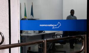 Rioprevidência redireciona fundos administrativos para reforçar pagamentos de benefícios