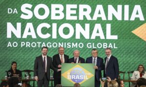 Ministro da Fazenda reforça defesa da soberania e do PIX contra interferências globais