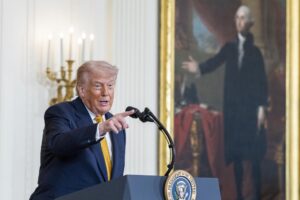 Trump promete apoio total à direita na Colômbia em meio ao segundo turno presidencial