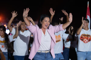 Disputa presidencial no Peru tem resultado dependente de revisão de atas eleitorais