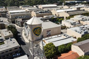 Fusão bilionária entre Paramount e Warner Bros. Discovery recebe aval do governo americano